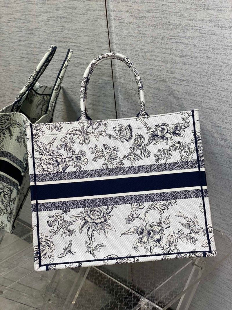 Christian Dior Shopping Bags